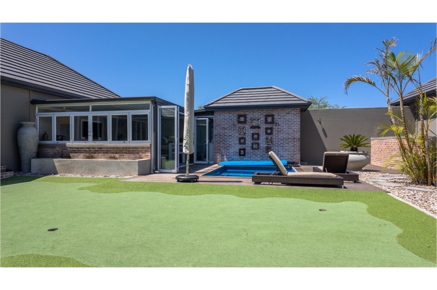 5 Bedroom Property for Sale in Num Num Cape Estate Western Cape